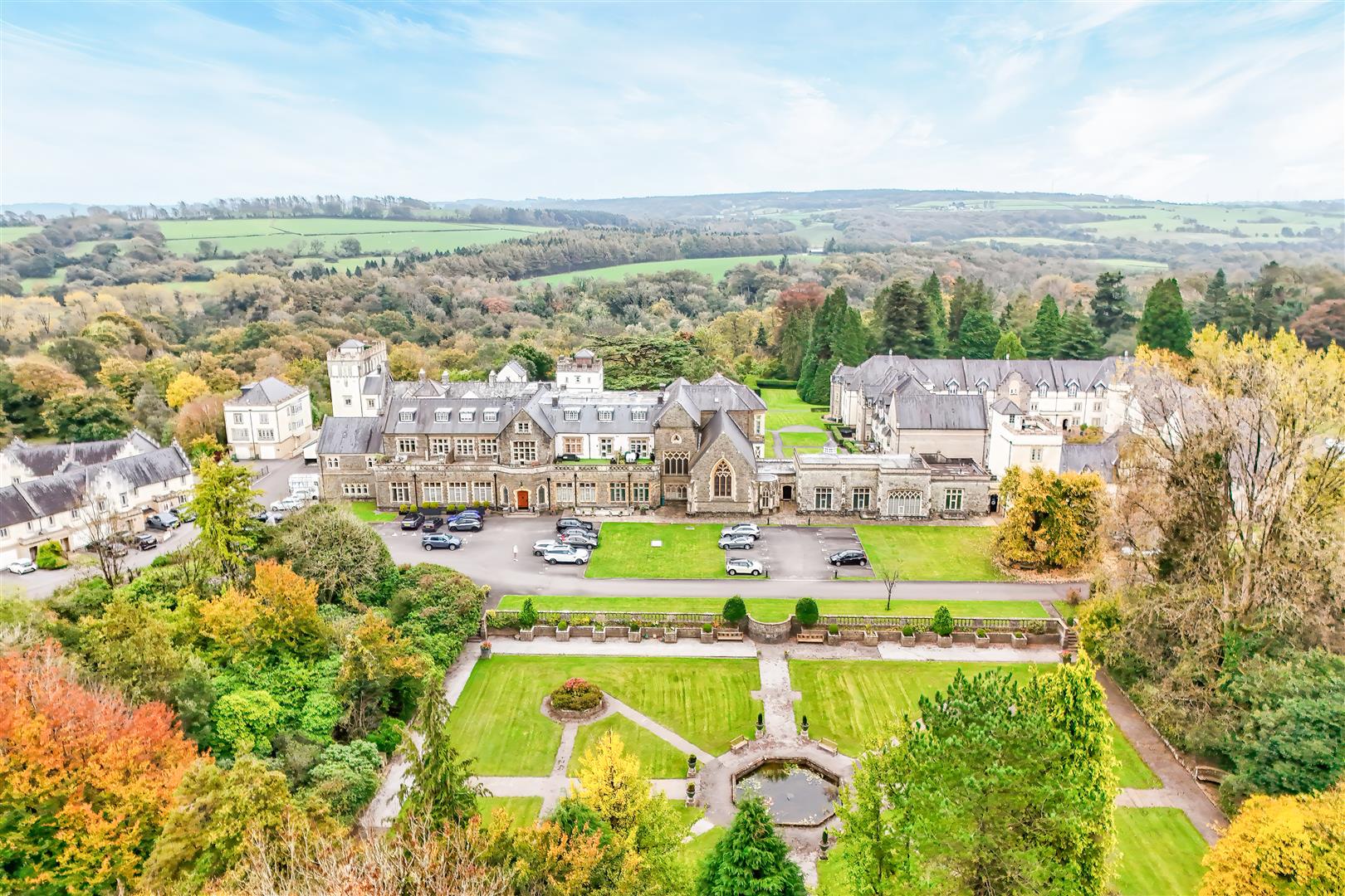 2 Western Courtyard, Talygarn Manor, Talygarn, Pontyclun, Rhondda Cynon Taff, CF72 9WR